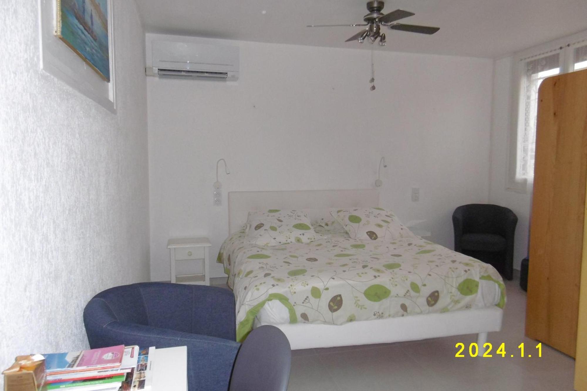 Rez De Chaussee Studio Climatise Dans Villa Aigues-Mortes Buitenkant foto