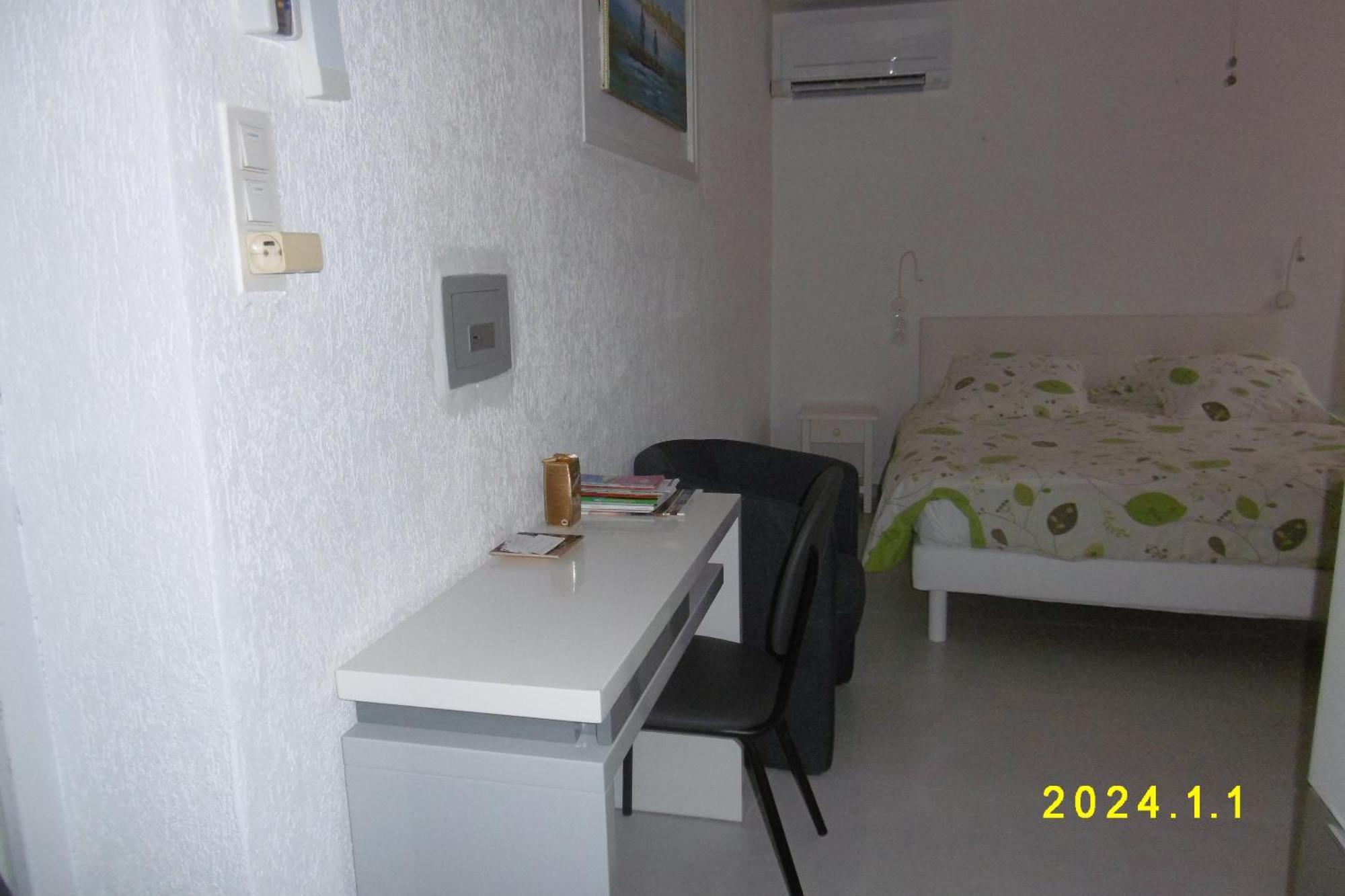 Rez De Chaussee Studio Climatise Dans Villa Aigues-Mortes Buitenkant foto